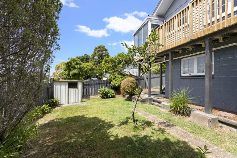 Photo of property in 39 Butterworth Drive, Glendene, Auckland, 0602