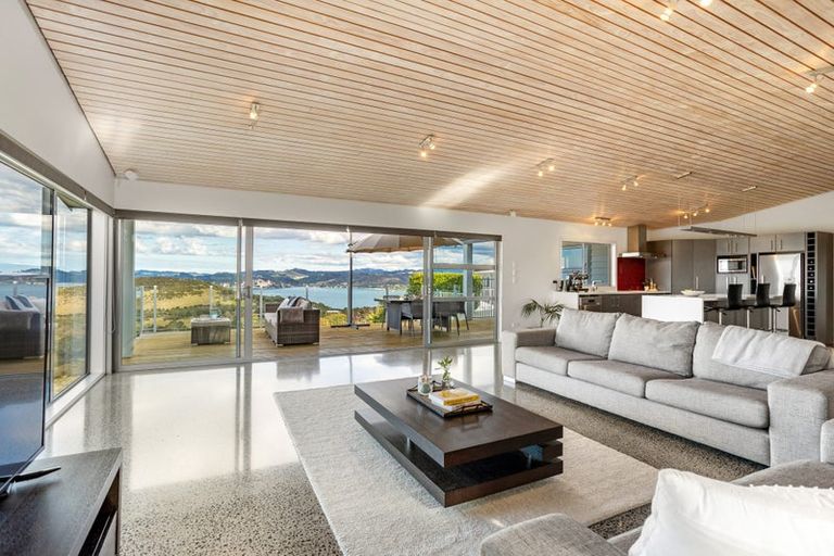 Photo of property in 152 Centennial Drive, Whitianga, 3510