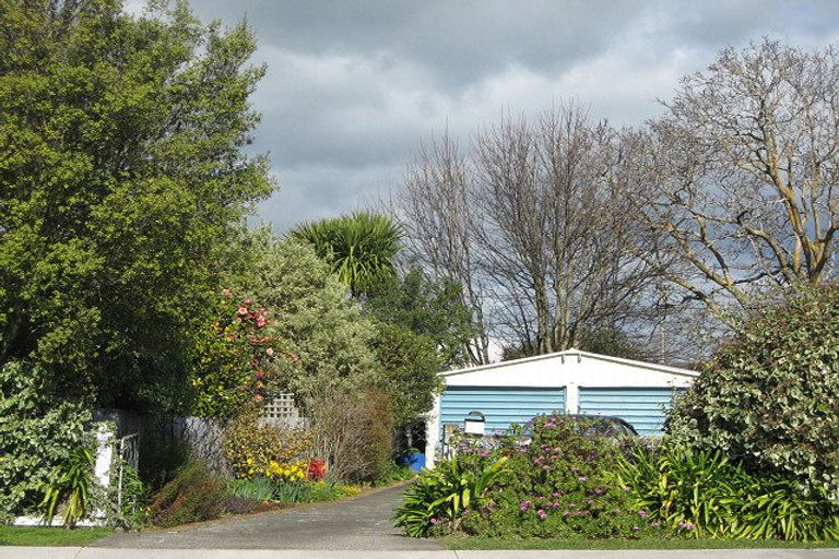 Photo of property in 2 Mitchell Street, Waipukurau, 4200
