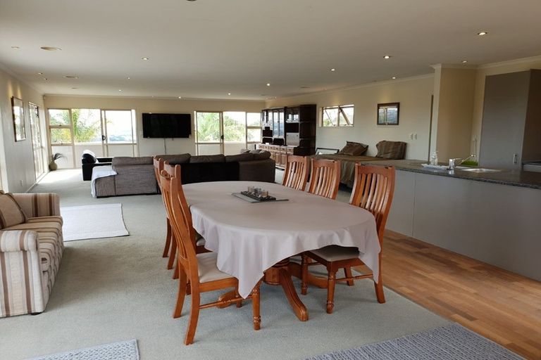 Photo of property in 239 Hill Road, The Gardens, Auckland, 2105