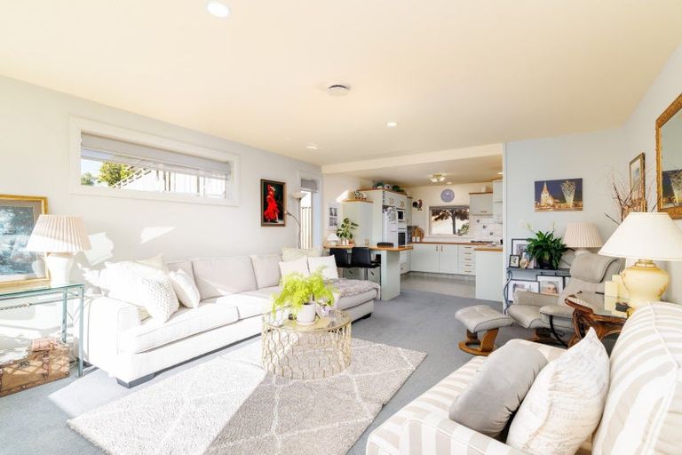 Photo of property in 72 Marine Drive, Diamond Harbour,  8971