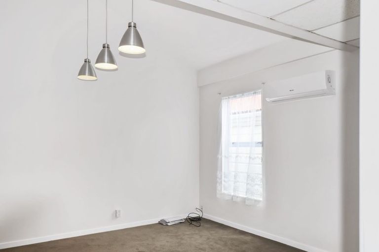 Photo of property in 19 Hanson Street, Mount Cook, Wellington, 6021