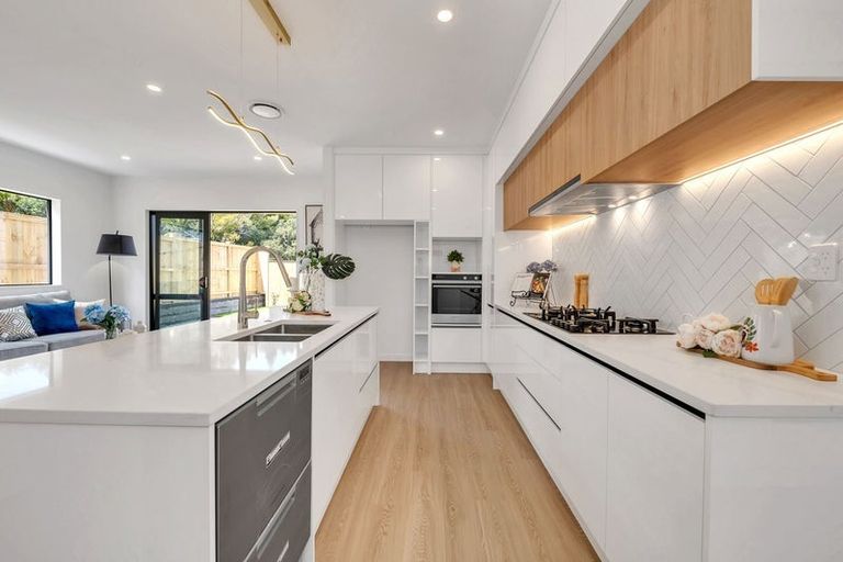 Photo of property in 10 Hughs Way, Flat Bush, Auckland, 2019