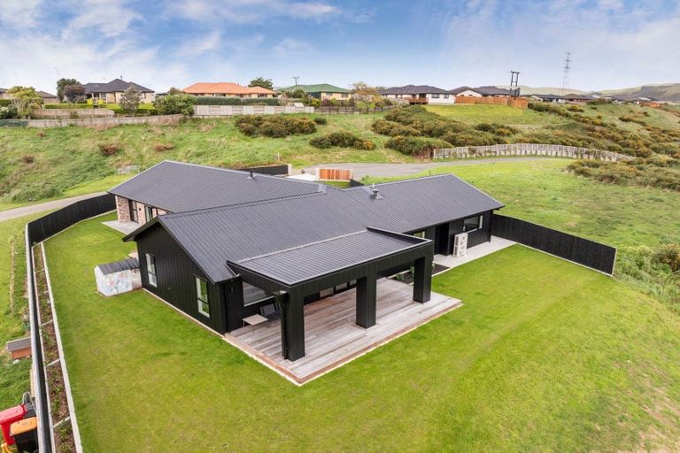 Photo of property in 29 Tuscany Way, Fitzherbert, 4410