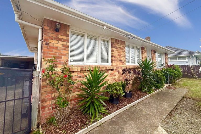 Photo of property in 16 Tyrone Street, Otara, Auckland, 2023