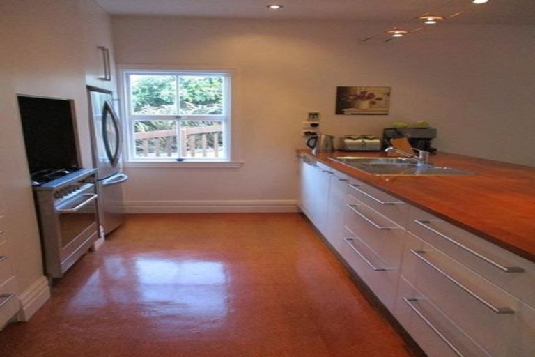 Photo of property in 76 Main Road, Governors Bay, Lyttelton, 8971