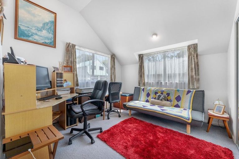 Photo of property in 7/485 Don Buck Road, Massey, Auckland, 0614