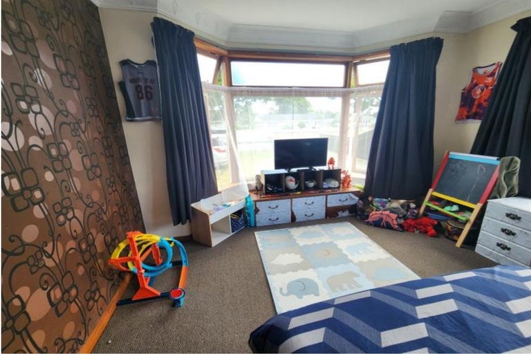 Photo of property in 581 Queen Street East, Levin, 5510
