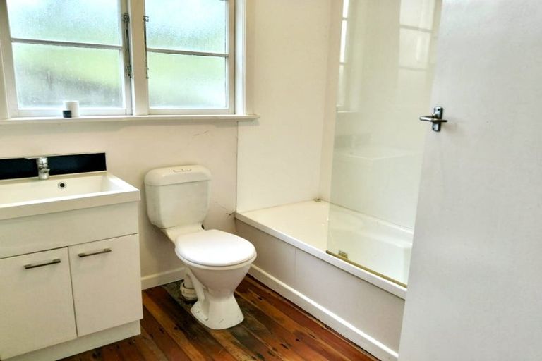 Photo of property in 363 Ohiro Road, Brooklyn, Wellington, 6021