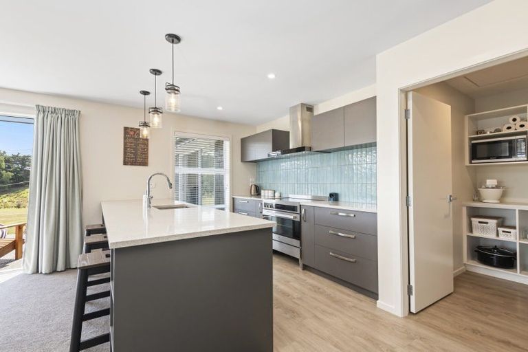 Photo of property in 541 Stoney Creek Road, Kelvin Grove, Palmerston North, 4470
