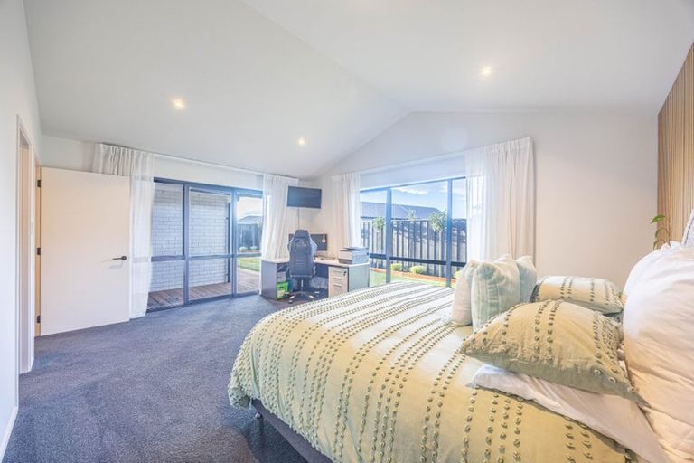 Photo of property in 81 Tiritiri Moana Drive, Pegasus, 7612
