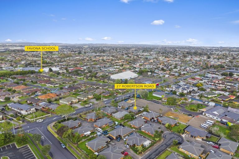 Photo of property in 27 Robertson Road, Favona, Auckland, 2024