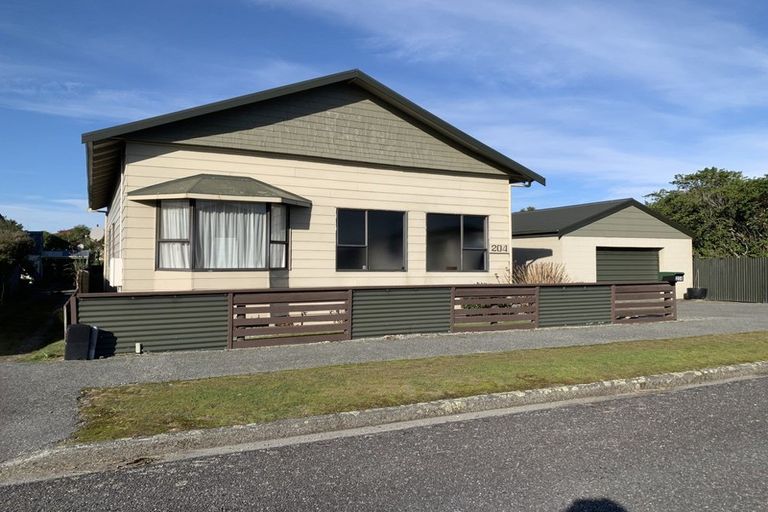 Photo of property in 204 Revell Street, Hokitika, 7810