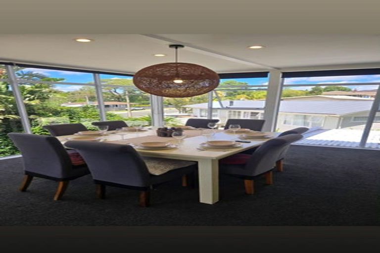 Photo of property in 107 Tiroroa Avenue, Te Atatu South, Auckland, 0610