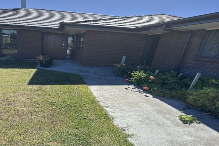Photo of property in 5 Oxnam Place, Foxton Beach, Foxton, 4815