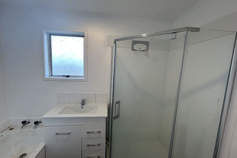 Photo of property in 7a Clayburn Road, Glen Eden, Auckland, 0602
