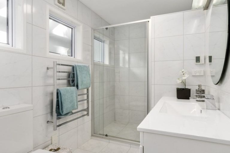 Photo of property in 15 Martin Road, Matakana, Warkworth, 0985
