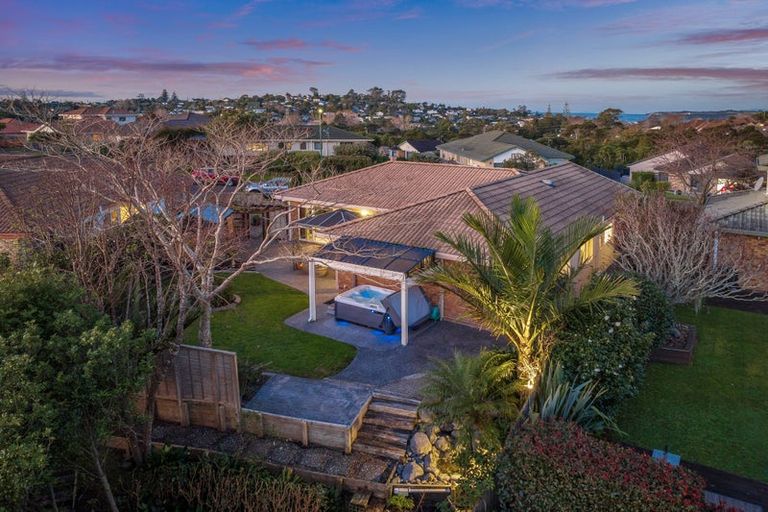 Photo of property in 46 Blue Heron Rise, Stanmore Bay, Whangaparaoa, 0932