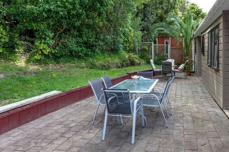 Photo of property in 123 Park Avenue, Whangamata, 3620