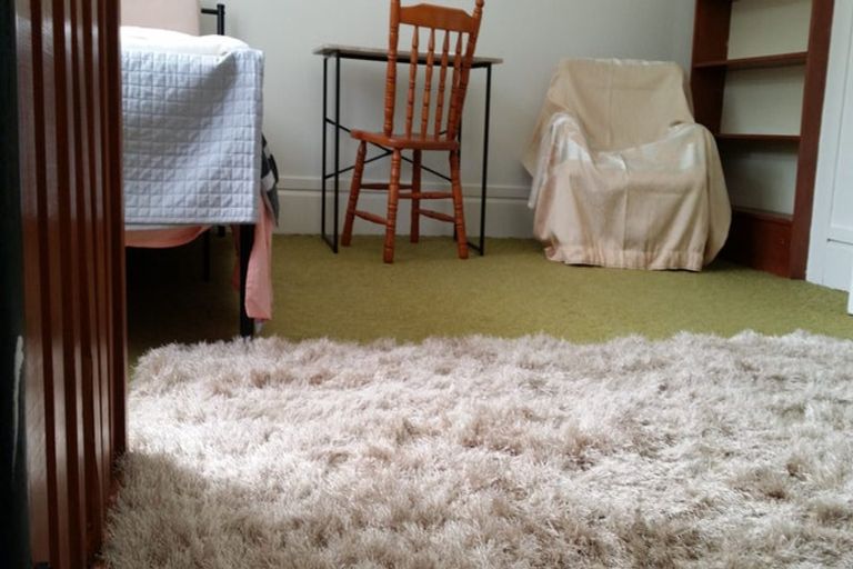 Photo of property in 75 Todman Street, Brooklyn, Wellington, 6021