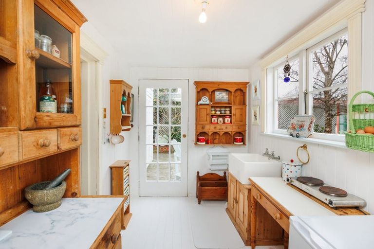 Photo of property in 86 Grey Street, Woodville, 4920