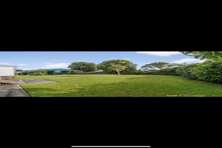 Photo of property in 6 Arima Place, Grenada Village, Wellington, 6037