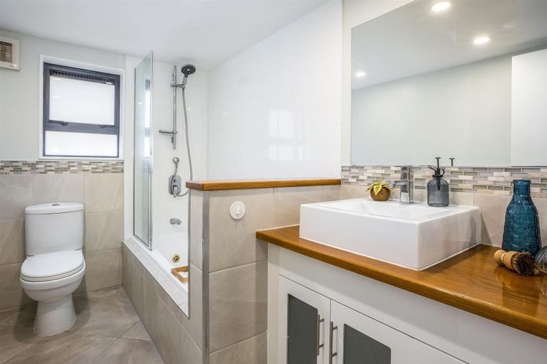 Photo of property in 15 Patiki Place, Titahi Bay, Porirua, 5022