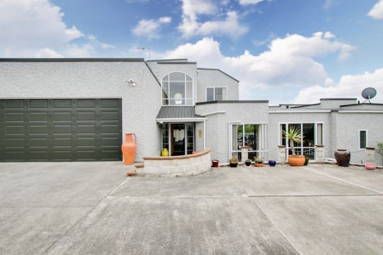 Photo of property in 62 Churchill Drive, Taradale, Napier, 4112