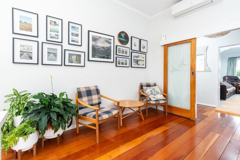 Photo of property in 9 Cruickshank Street, Kilbirnie, Wellington, 6022