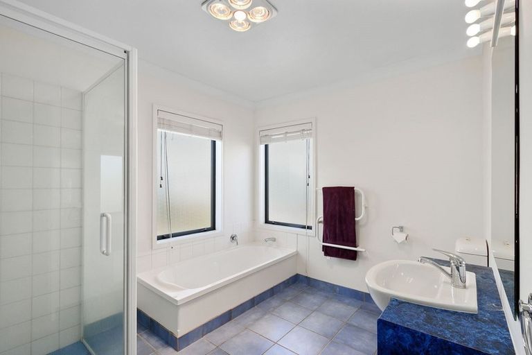 Photo of property in 41a Avonhead Road, Avonhead, Christchurch, 8042