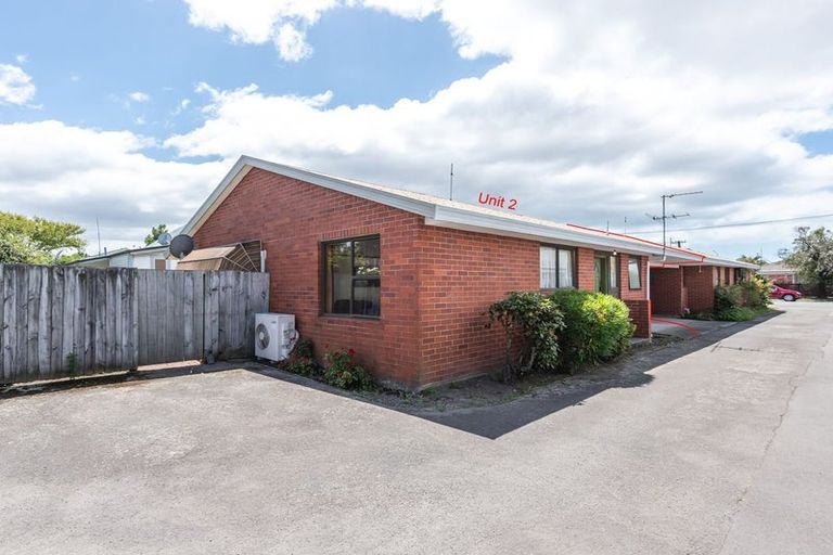 Photo of property in 2/61 Caledonian Road, St Albans, Christchurch, 8014