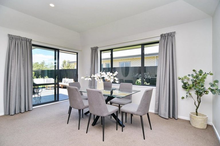 Photo of property in 11 Taiwhenua Street, Rangiora, 7400