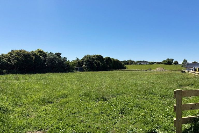 Photo of property in 121a Muhunoa Road East, Ohau, 5570