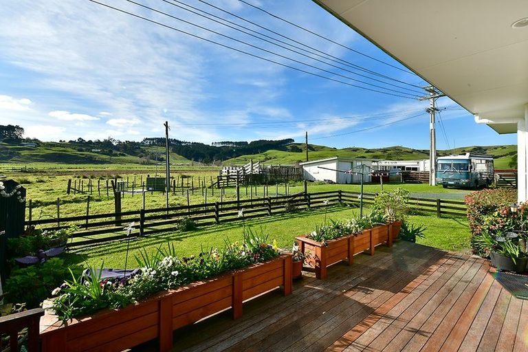Photo of property in 4/12 Miro Street, Helensville, 0800