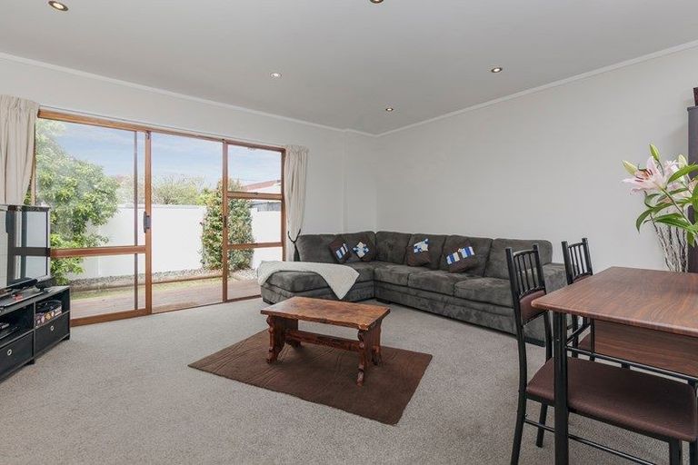 Photo of property in 3/29 Gardner Avenue, New Lynn, Auckland, 0600