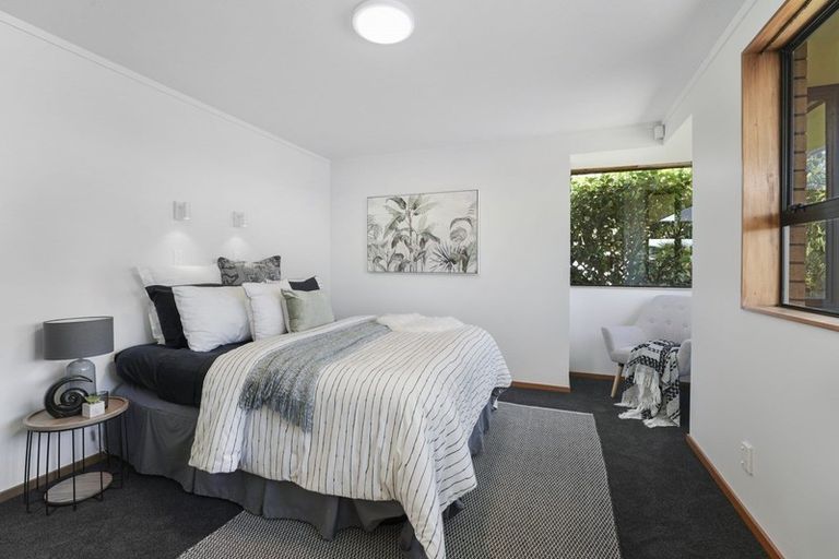 Photo of property in 5 Chilton Drive, Paraparaumu, 5032