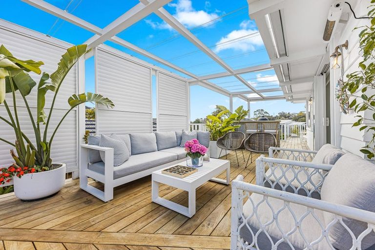 Photo of property in 7 Odlin Lane, Red Beach, 0932