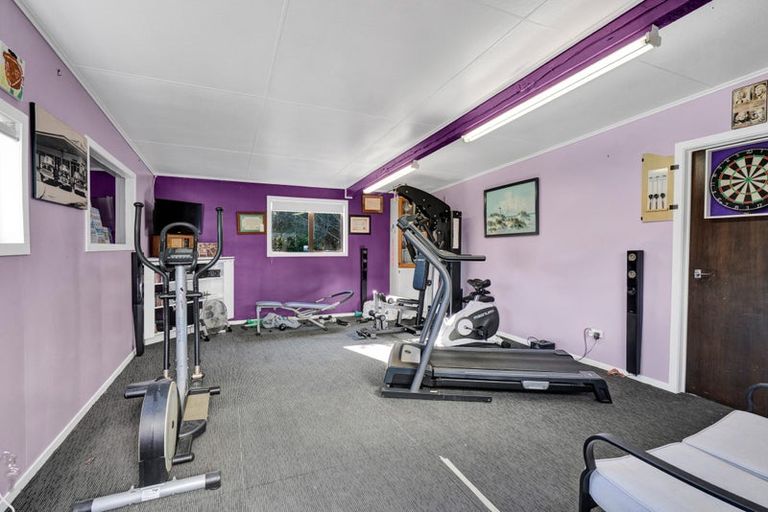 Photo of property in 23 Clifton Drive, Waitara, 4320