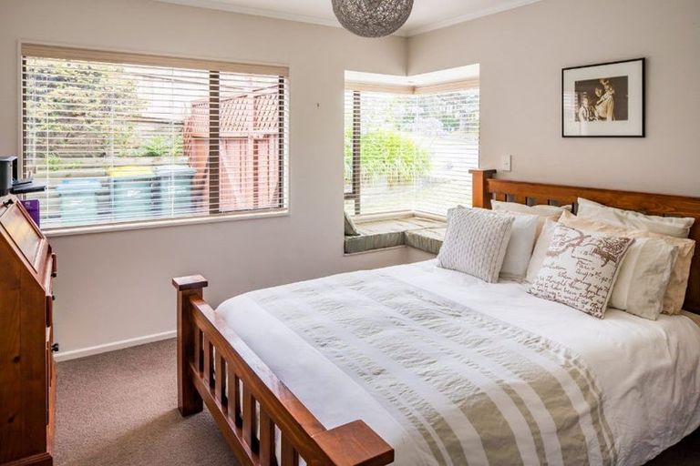 Photo of property in 7 Molyneux Close, Whitby, Porirua, 5024