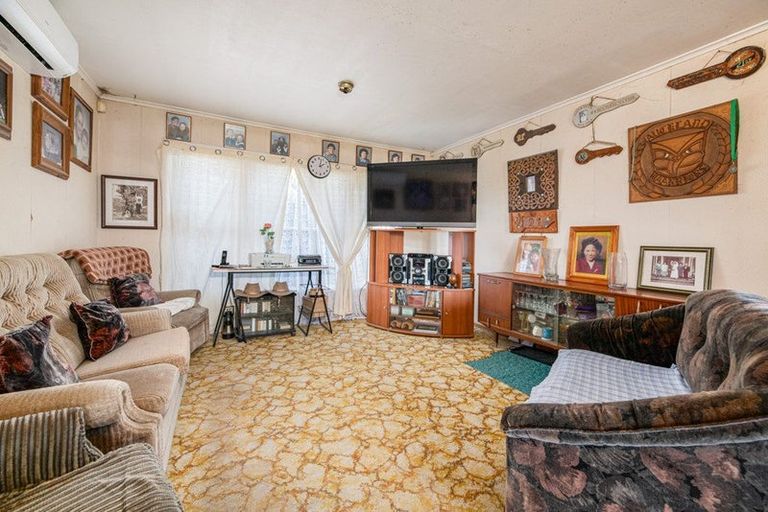 Photo of property in 29 Statesman Street, Henderson, Auckland, 0612