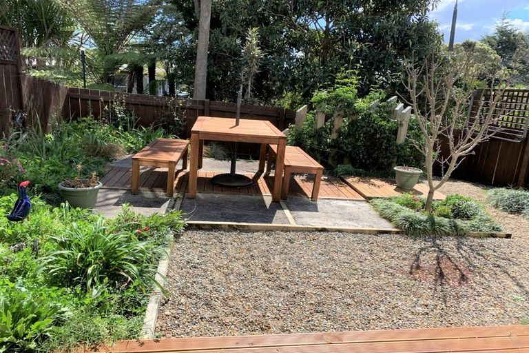 Photo of property in 3/3 Erewhon Place, Birkdale, Auckland, 0626