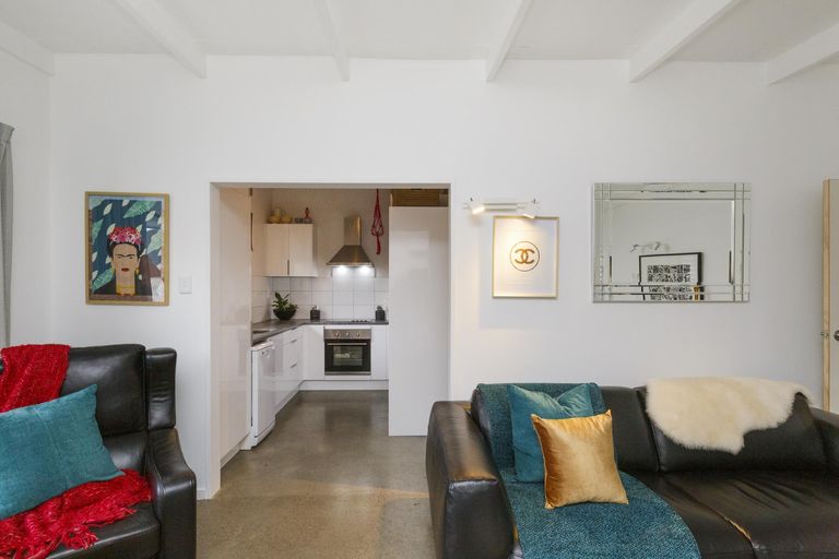 Photo of property in 10 Milverton Avenue, Hokowhitu, Palmerston North, 4410