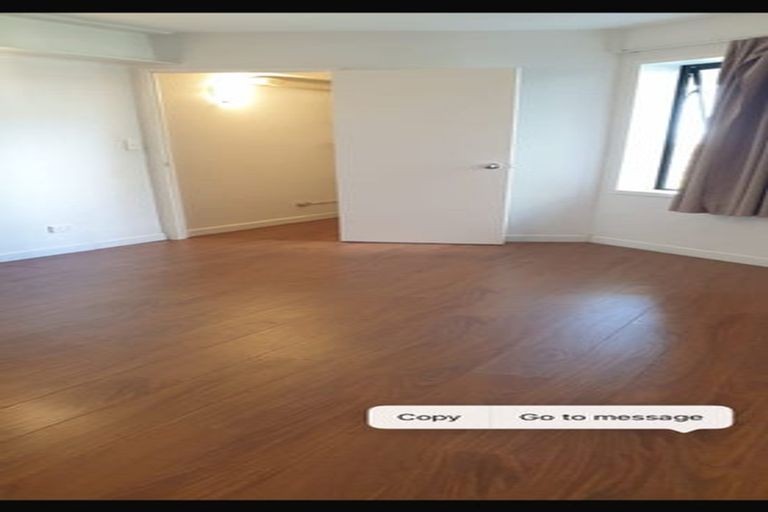 Photo of property in 5 Girrahween Drive, Totara Vale, Auckland, 0629