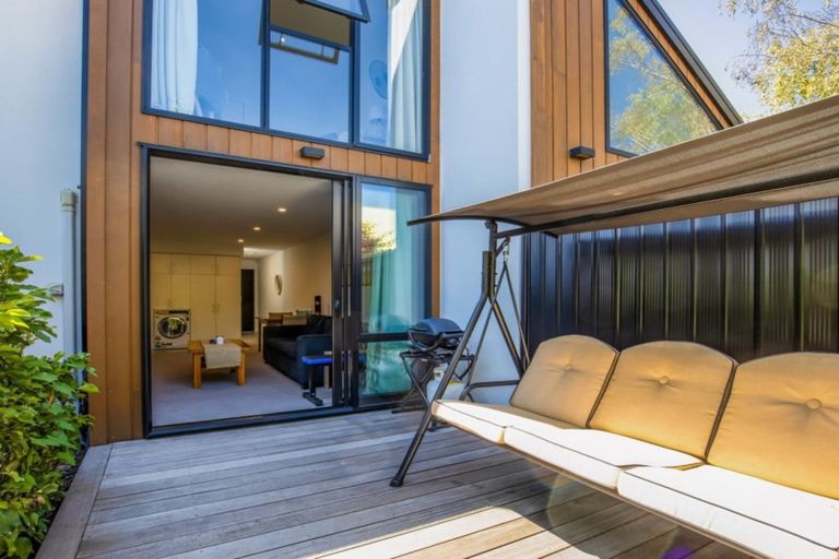 Photo of property in 8/90 Edgeware Road, St Albans, Christchurch, 8014