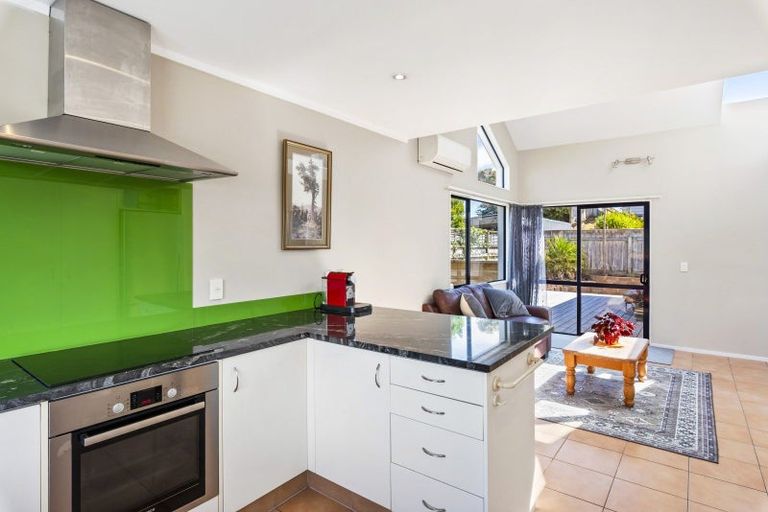 Photo of property in 55a Golf Road, Paraparaumu Beach, Paraparaumu, 5032