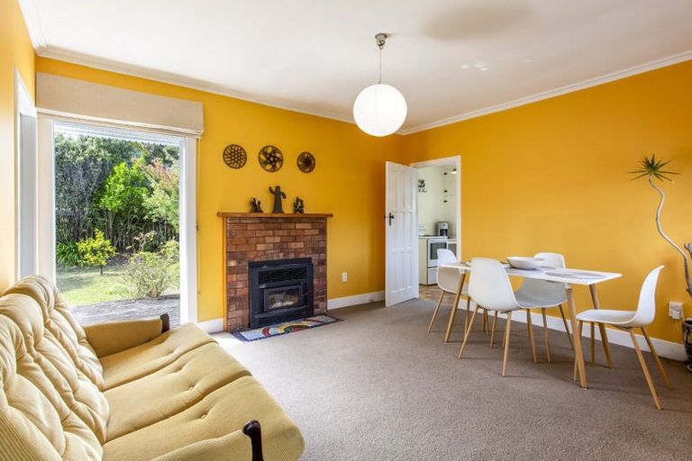 Photo of property in 17 Pine Street, New Lynn, Auckland, 0600