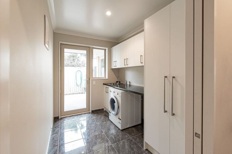 Photo of property in 27d Masefield Drive, Rolleston, 7614