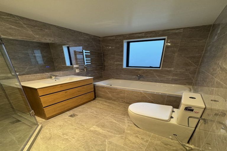 Photo of property in 12 Mcquarrie Avenue, Wattle Downs, Auckland, 2103