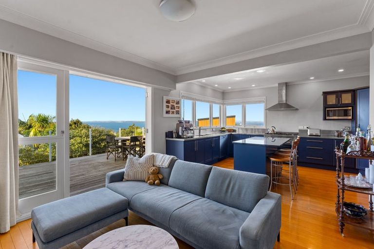 Photo of property in 99 Aberdeen Road, Castor Bay, Auckland, 0620