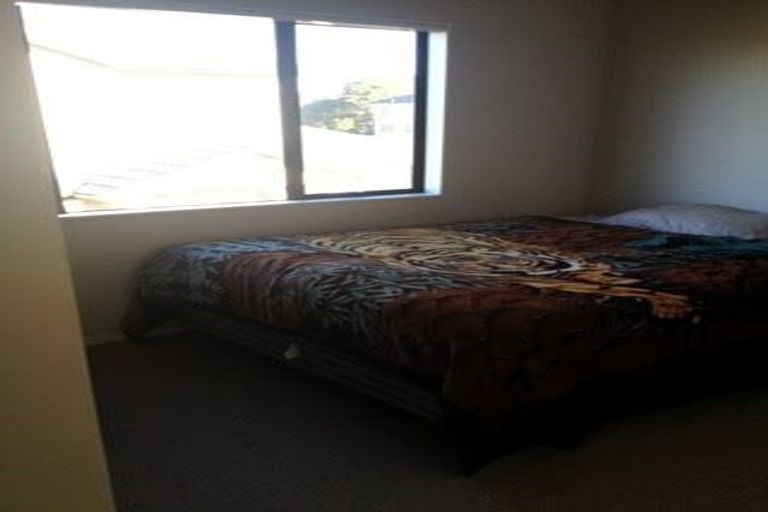 Photo of property in 11 Riverglade Parkway, Te Atatu South, Auckland, 0610